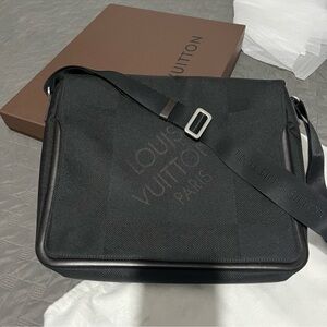 Louis Vuitton Canvas Terre Damier Geant Messenger Bag